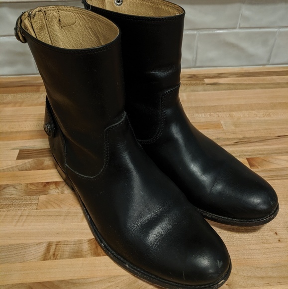 Frye Ankle Boots With Back Zip Size 8 - Picture 8 of 8
